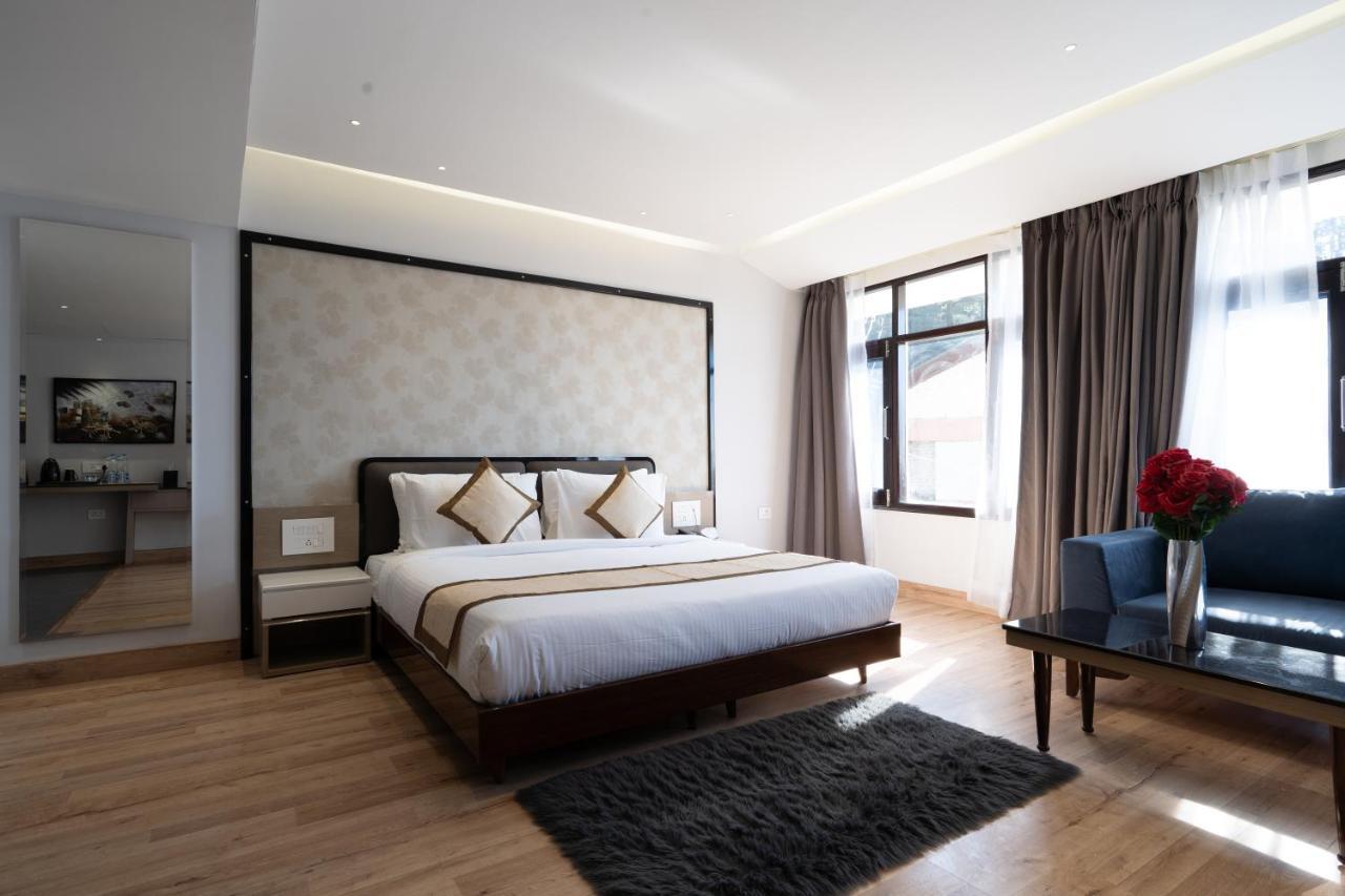 The Legacy Hotel Shimla Buitenkant foto